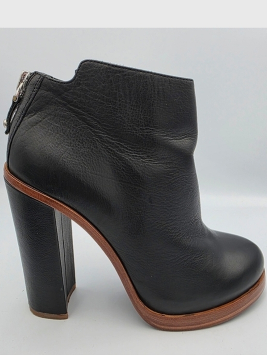 Dolce Vita Shoes - DOLCE VITA Black Nissa Platform Leather Ankle Boot, Size 9